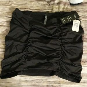 Torrid NWT swim skirt